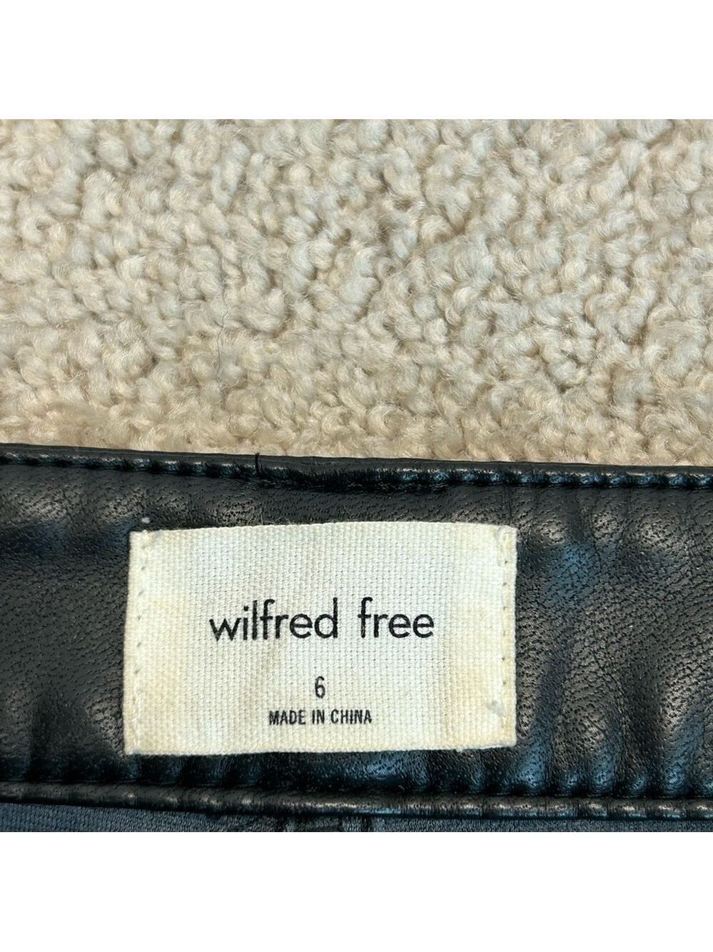 Aritzia Wilfred Adrienne Faux Leather Pleather Vegan Skinny Pant Black Sz 6 - Picture 10 of 14